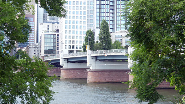 Die Untermainbrücke Frankfurt am Main