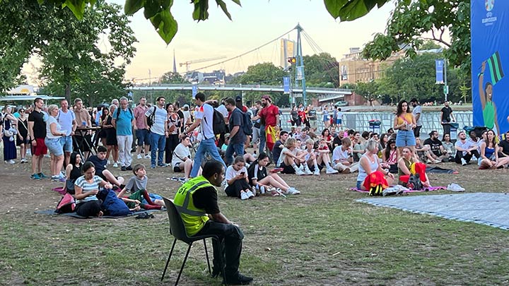 EURO 2024 Public Viewing Festival Frankfurt Mainufer Halbfinal, Final