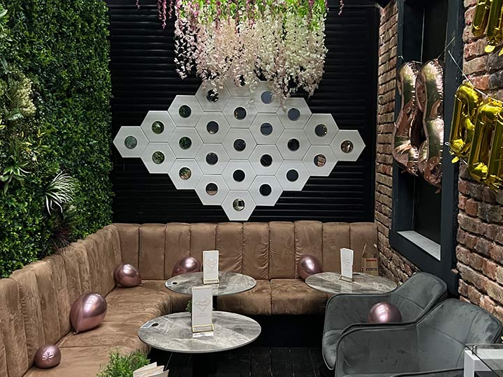 Voila Cafe Shishabar Mainufer Frankfurt am Main