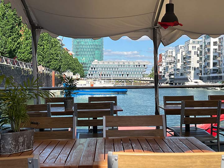 Frankfurt Westhafen Kneipe, Cafe und Bar Kombüse