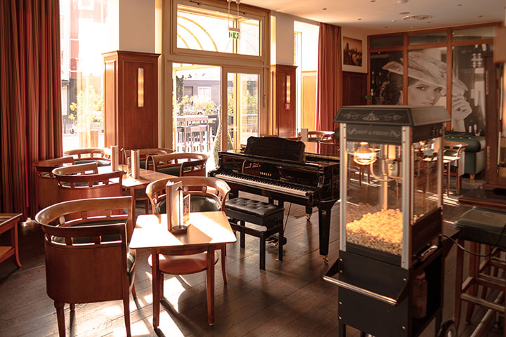 ISOLETTA Main Plaza Italienisches Restaurant am Frankfurt Mainufer