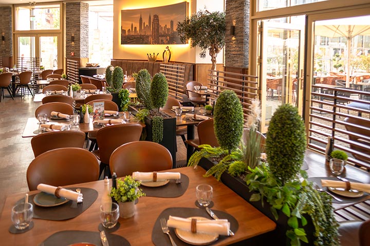 ISOLETTA Main Plaza Italienisches Restaurant am Frankfurt Mainufer