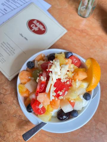 Schiffer Café Sachsenhausen Frankfurt Kuchen Frühstück Speise