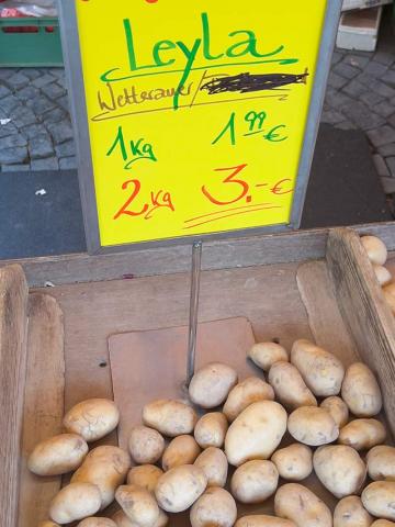 Kartoffel Stand Frankfurt Wochenmarkt Südbahnhof